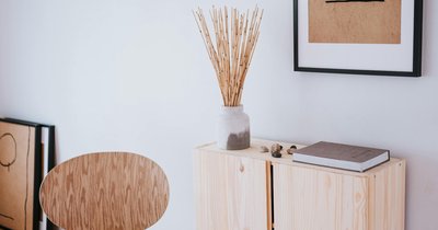 Wnętrza w stylu japandi – minimalizm ze skandynawskim twistem