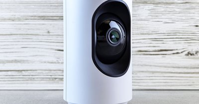 Smart home porady na wyjazd – jak zabezpieczyć dom