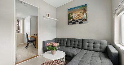 Sofa narożna z funkcją spania – wygoda i oszczędność miejsca