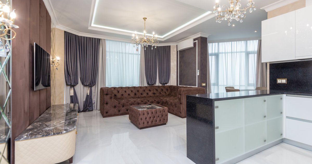 Lampy sufitowe do salonu – eleganckie oświetlenie